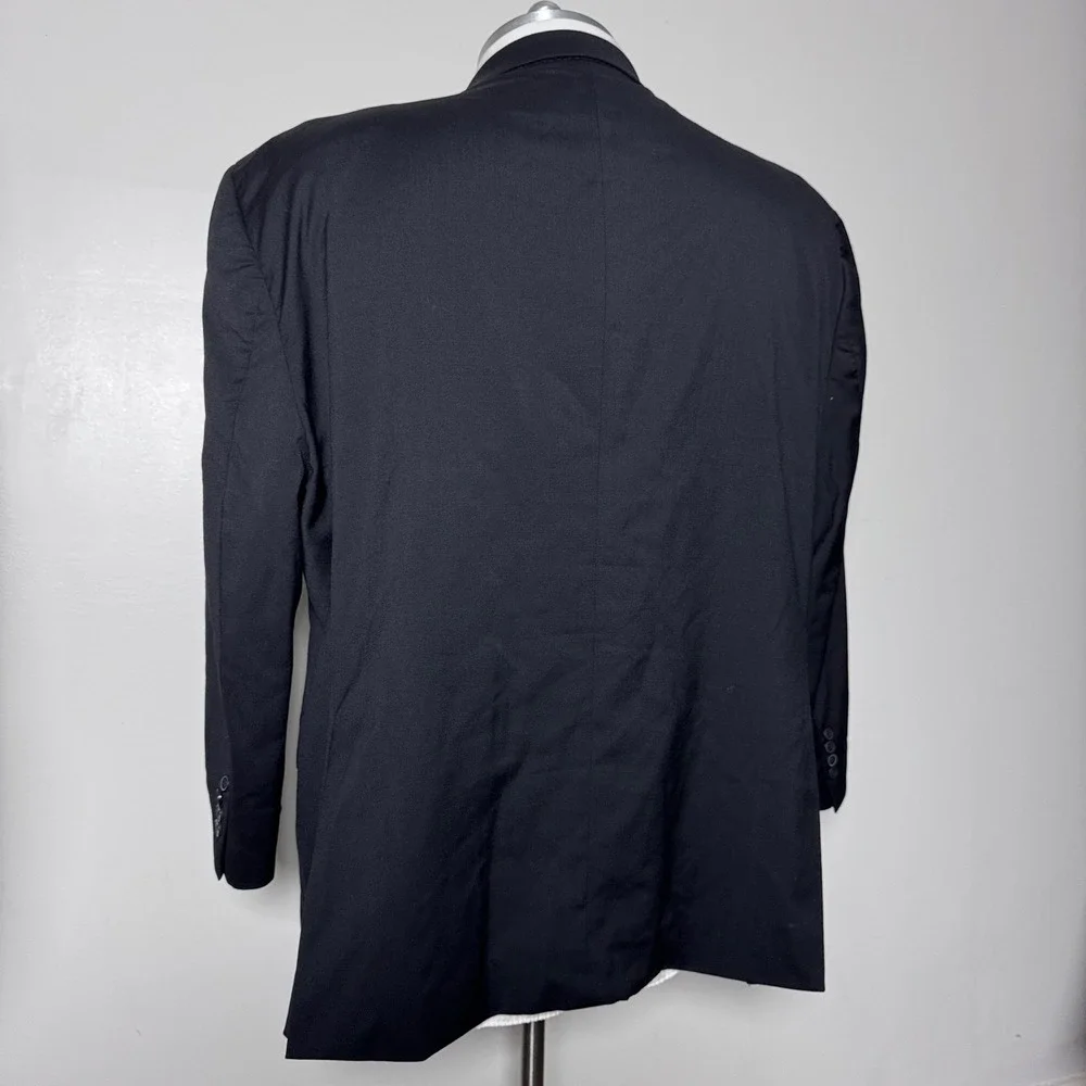 Awearness Kenneth Cole this sophisticated